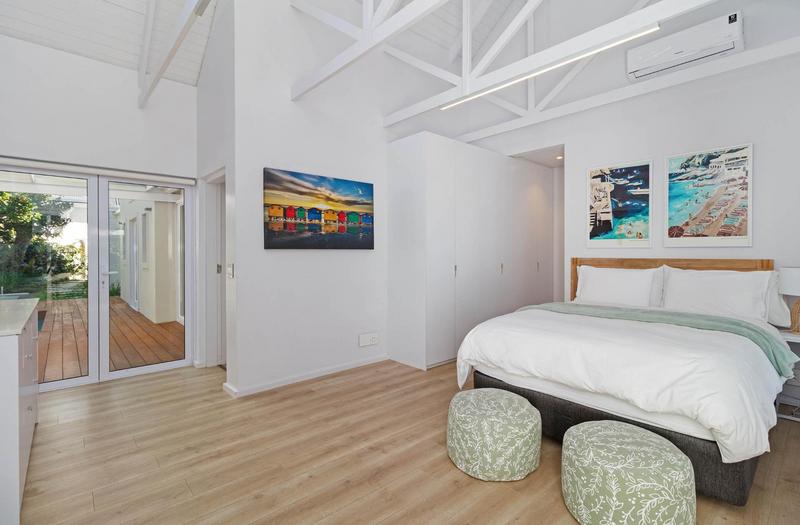 To Let 4 Bedroom Property for Rent in Steenberg Estate Western Cape